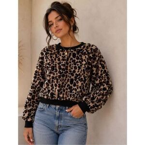 🎉5 for $45  🎉Wild Fable Sweater Pullover Women Size XS Animal Print